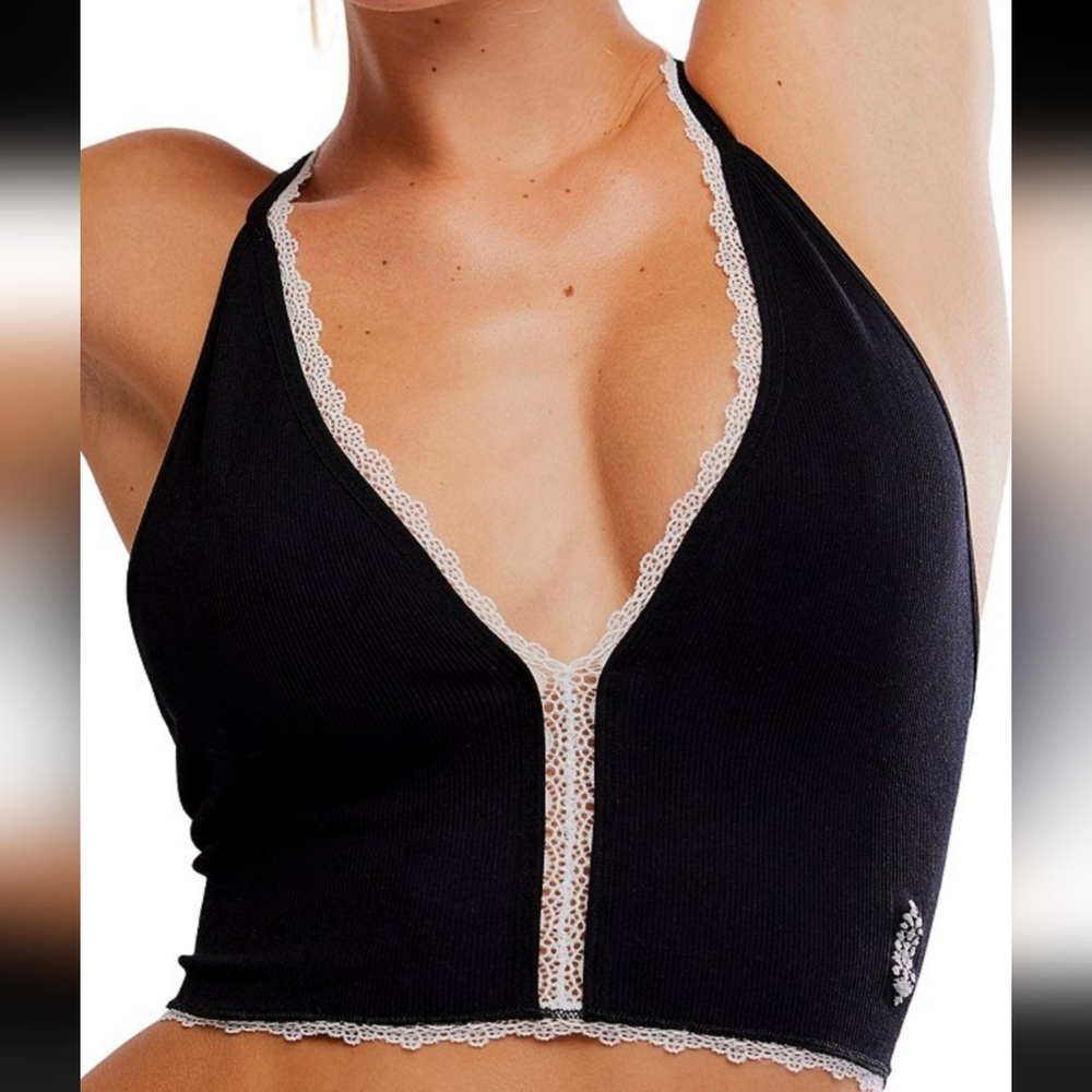 M/L FREE PEOPLE MOVEMENT ACE IN LACE PLUNGE V-NECK SLEEVLESS CAMI
